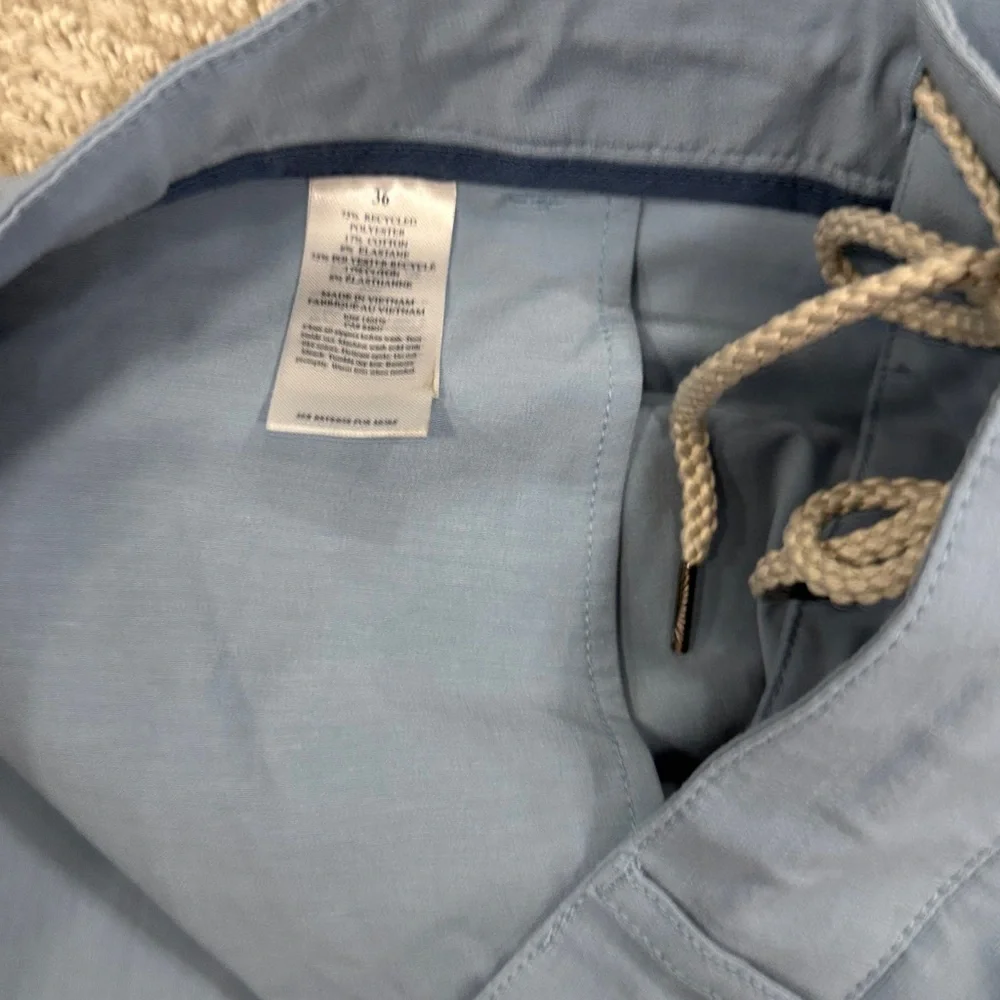 Faherty Light Blue Men's Performance Shorts. Size 36.